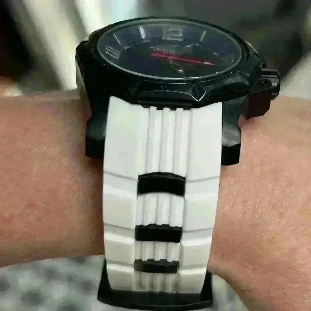 AQUASWISS Unisex Vessel G Black & White Rubber band Swiss Ronda Watch